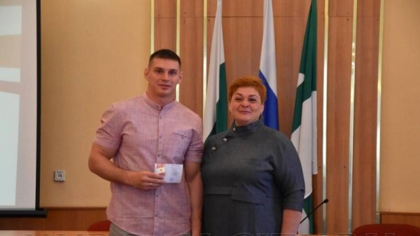 Самые спортивные курганцы получили золотые знаки отличия ГТО Самые спортивные курганцы получили золотые знаки отличия ГТО