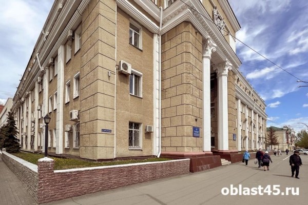 Мошенники заставили жительницу Кургана помочь ВСУ