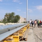 
											По поручению губернатора его заместитель Константин Малышев оценил ход работ на мостах и качество уборки дворов и улиц Кургана									