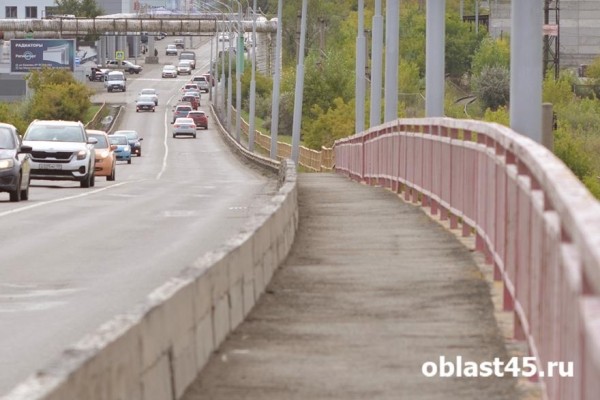 Чеховский мост в Кургане могут открыть раньше запланированного срока