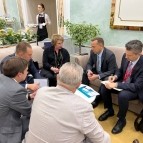 Губернатор Вадим Шумков провел рабочие встречи с руководством АО «Сбербанк Лизинг» и АО «ТВЭЛ»
Губернатор Вадим Шумков провел рабочие встречи с руководством АО «Сбербанк Лизинг» и АО «ТВЭЛ»