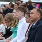 
											Губернатор Вадим Шумков поздравил выпускников Курганской области с окончанием школы									