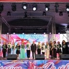 
											Губернатор Вадим Шумков поздравил выпускников Курганской области с окончанием школы									