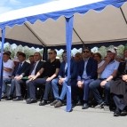Губернатор Вадим Шумков поздравил жителей и гостей Курганской области с Сабантуем
Губернатор Вадим Шумков поздравил жителей и гостей Курганской области с Сабантуем