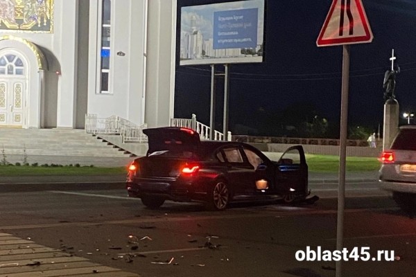 Появились подробности серьёзной дорожной аварии в центре Кургана