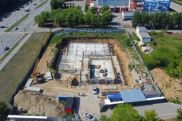 В Кургане бассейн строят с отставанием от графика В Кургане бассейн строят с отставанием от графика