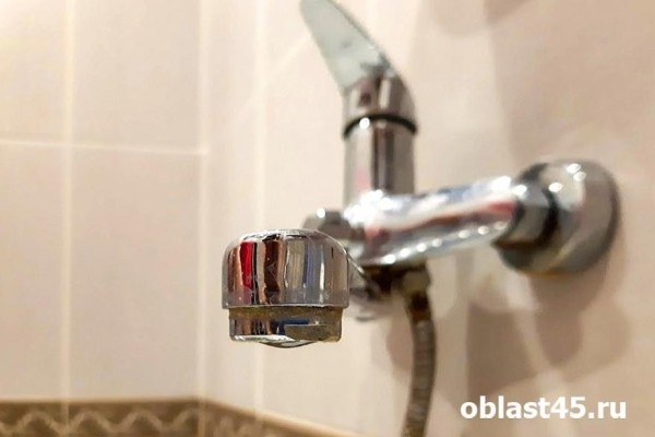 В Кургане без воды осталась часть микрорайона