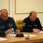 Губернатор Вадим Шумков и глава МЧС России Александр Куренков встретились с пострадавшими в результате ЧС жителями Кургана и Логоушки
Губернатор Вадим Шумков и глава МЧС России Александр Куренков встретились с пострадавшими в результате ЧС жителями Кургана и Логоушки