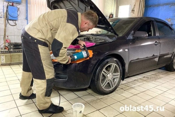 Почему к курганскому автомеханику клиенты выстраиваются в очередь? Почему к курганскому автомеханику клиенты выстраиваются в очередь?
