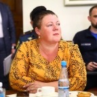 Губернатор Вадим Шумков и глава МЧС России Александр Куренков встретились с пострадавшими в результате ЧС жителями Кургана и Логоушки
Губернатор Вадим Шумков и глава МЧС России Александр Куренков встретились с пострадавшими в результате ЧС жителями Кургана и Логоушки