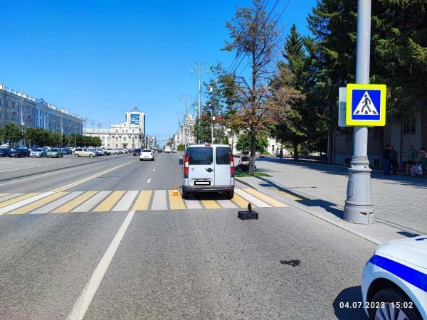 В Кургане пенсионер на электровелосипеде угодил в ДТП