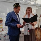Губернатор Вадим Шумков поздравил жителей и гостей Курганской области с Сабантуем
Губернатор Вадим Шумков поздравил жителей и гостей Курганской области с Сабантуем