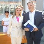 Заместитель губернатора Курганской области Наталья Кирилова вручила дипломы «с отличием» лучшим выпускникам КГСХ
Заместитель губернатора Курганской области Наталья Кирилова вручила дипломы «с отличием» лучшим выпускникам КГСХ