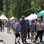 Губернатор Вадим Шумков поздравил жителей и гостей Курганской области с Сабантуем
Губернатор Вадим Шумков поздравил жителей и гостей Курганской области с Сабантуем