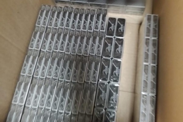 Пожилому зауральцу не дали сбыть 1000 пачек нелегальных сигарет Пожилому зауральцу не дали сбыть 1000 пачек нелегальных сигарет