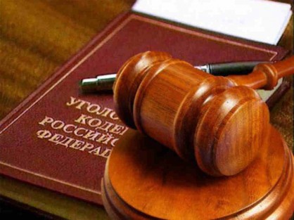 В Далматово осужден местный житель, обвиняемый в истязании и вовлечении в употребление алкоголя своей несовершеннолетней знакомой В Далматово осужден местный житель, обвиняемый в истязании и вовлечении в употребление алкоголя своей несовершеннолетней знакомой