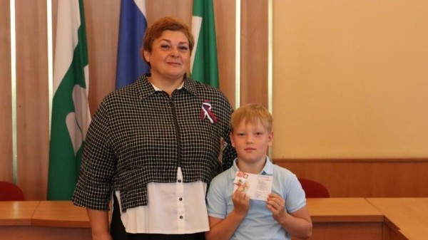 Курганцам вручили золотые знаки отличия комплекса ГТО Курганцам вручили золотые знаки отличия комплекса ГТО