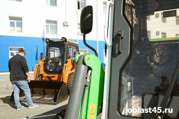 &laquo;Кургандормаш&raquo; представил новую коммунальную машину