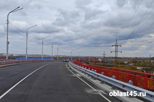 В Кургане досрочно открыли Чеховский мост 