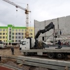 
											Губернатор Вадим Шумков проконтролировал ход строительства школы на 1500 мест и второй очереди благоустройства парка в 4-м микрорайоне									