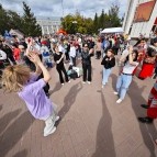 Самобытная Александровская ярмарка в Кургане собрала более 3500 гостей и участников
Самобытная Александровская ярмарка в Кургане собрала более 3500 гостей и участников