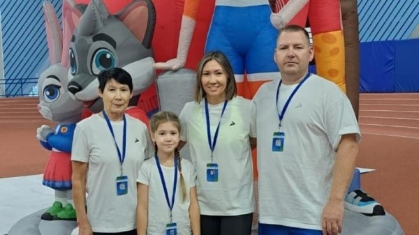 Семья Дерябиных дебютировала на Всероссийском фестивале ВФСК ГТО среди семейных команд