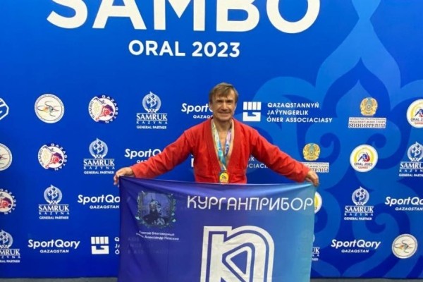 Муратов поздравил Лаврентьева с мировым чемпионством Муратов поздравил Лаврентьева с мировым чемпионством