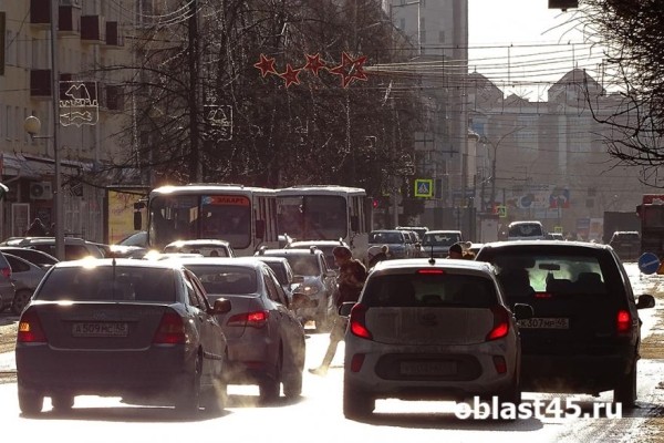 В Кургане досрочно открыли движение по улице Гоголя В Кургане досрочно открыли движение по улице Гоголя