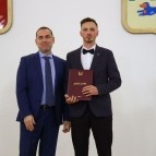 Губернатор Вадим Шумков вручил награды и премии лучшим труженикам и сельхозпредприятиям агропромышленного комплекса региона
Губернатор Вадим Шумков вручил награды и премии лучшим труженикам и сельхозпредприятиям агропромышленного комплекса региона