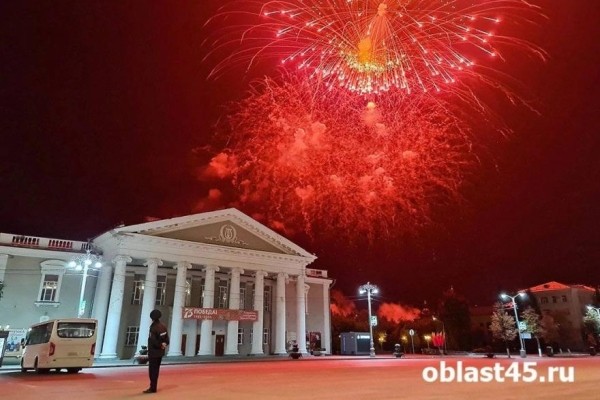Губернатор Шумков про салют в новогоднюю ночь: &laquo;Сейчас не время&raquo;