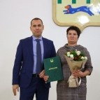 Губернатор Вадим Шумков вручил награды и премии лучшим труженикам и сельхозпредприятиям агропромышленного комплекса региона
Губернатор Вадим Шумков вручил награды и премии лучшим труженикам и сельхозпредприятиям агропромышленного комплекса региона