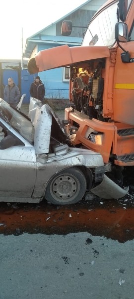 Исполняют дальнобойщики: в Зауралье в трёх из 9 аварий участвовали большегрузы Исполняют дальнобойщики: в Зауралье в трёх из 9 аварий участвовали большегрузы
