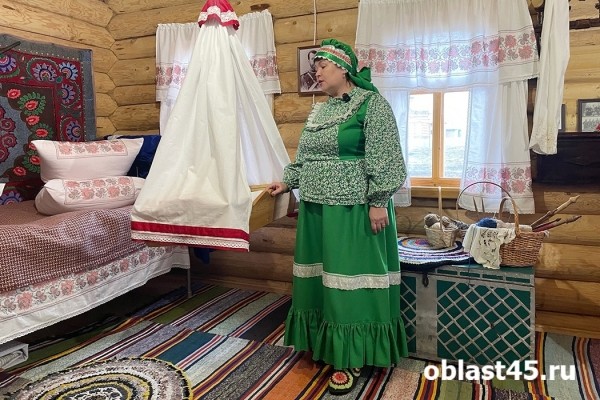 Зауральцы побывали с экскурсией в домах-странниках