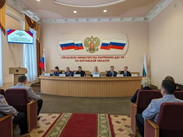 МВД наградило курганского генерала Свинова. Фото