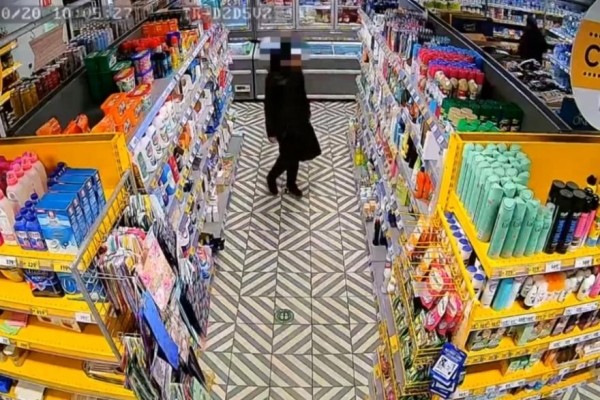 Жительница Кургана украла из магазина 21 тюбик зубной пасты Жительница Кургана украла из магазина 21 тюбик зубной пасты
