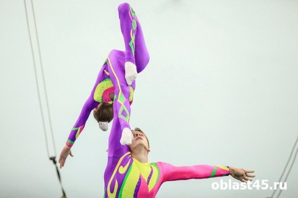 Спортивная акробатика в Кургане: как из юных спортсменов делают чемпионов?