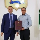 Губернатор Вадим Шумков вручил награды и премии лучшим труженикам и сельхозпредприятиям агропромышленного комплекса региона
Губернатор Вадим Шумков вручил награды и премии лучшим труженикам и сельхозпредприятиям агропромышленного комплекса региона