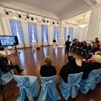 Губернатор Курганской области Вадим Шумков провел заседание Совета по культуре и искусству
Губернатор Курганской области Вадим Шумков провел заседание Совета по культуре и искусству