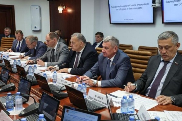 В Курган прибыли &laquo;оборонные&raquo; сенаторы Совета Федерации
