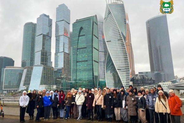 Лучшие школьники Зауралья прогулялись по столице