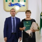 Губернатор Вадим Шумков вручил награды и премии лучшим труженикам и сельхозпредприятиям агропромышленного комплекса региона
Губернатор Вадим Шумков вручил награды и премии лучшим труженикам и сельхозпредприятиям агропромышленного комплекса региона