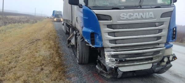 Исполняют дальнобойщики: в Зауралье в трёх из 9 аварий участвовали большегрузы Исполняют дальнобойщики: в Зауралье в трёх из 9 аварий участвовали большегрузы