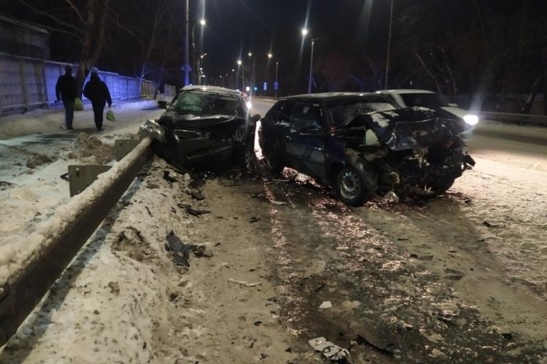 В Кургане в двух авариях пострадали подростки В Кургане в двух авариях пострадали подростки