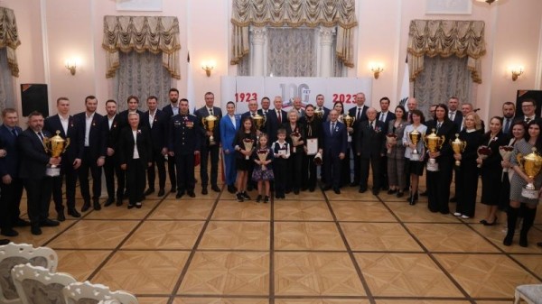 Герои спорта и здорового образа жизни: предновогоднее вручение знаков отличия ГТО в Минспорте России Герои спорта и здорового образа жизни: предновогоднее вручение знаков отличия ГТО в Минспорте России