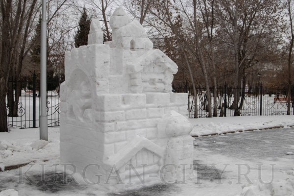 Курганский горсад украсят сказочные снежные гиганты Курганский горсад украсят сказочные снежные гиганты