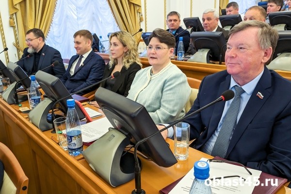 Депутаты Курганской облдумы подвели итоги на последнем заседании 2023 года Депутаты Курганской облдумы подвели итоги на последнем заседании 2023 года