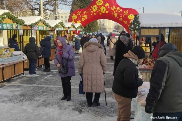 В Кургане открылись новогодняя выставка-ярмарка