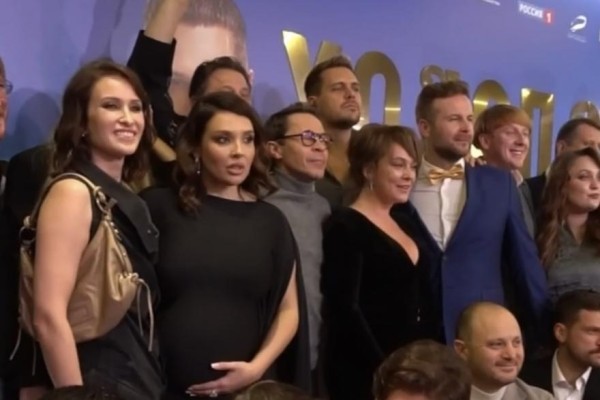 Сценарист из Кургана Антон Морозенко поделился видео с премьеры «Холопа-2» Сценарист из Кургана Антон Морозенко поделился видео с премьеры «Холопа-2»