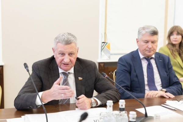 Муратов: Решение кадровой проблемы в оборонке - это роботизация и автоматизация Муратов: Решение кадровой проблемы в оборонке - это роботизация и автоматизация