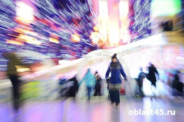 В Кургане каток на центральной площади откроется позже намеченного срока